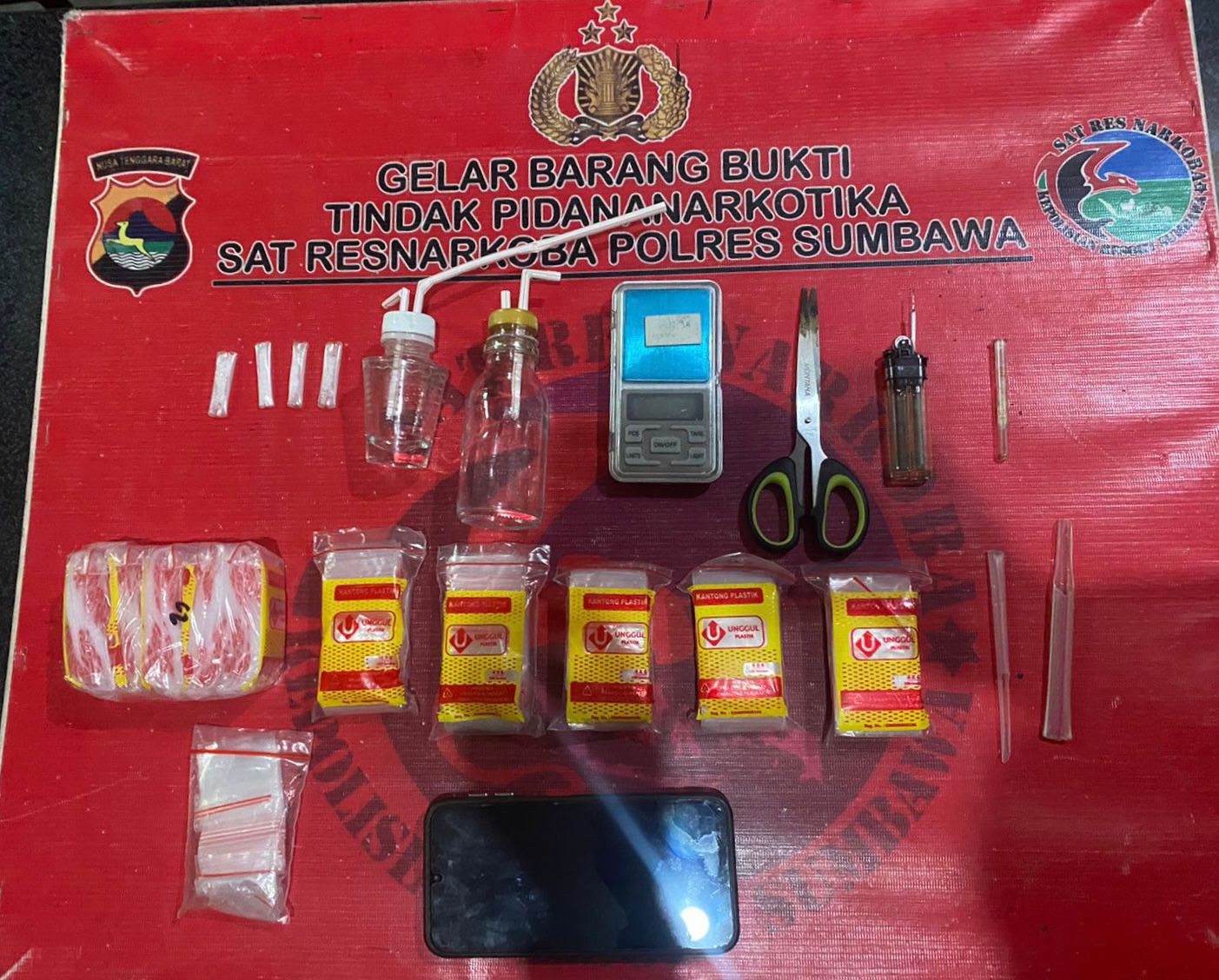 Hendak Transaksi Sabu, Satresnarkoba Polres Sumbawa Amankan 2 Pria & 1 Wanita