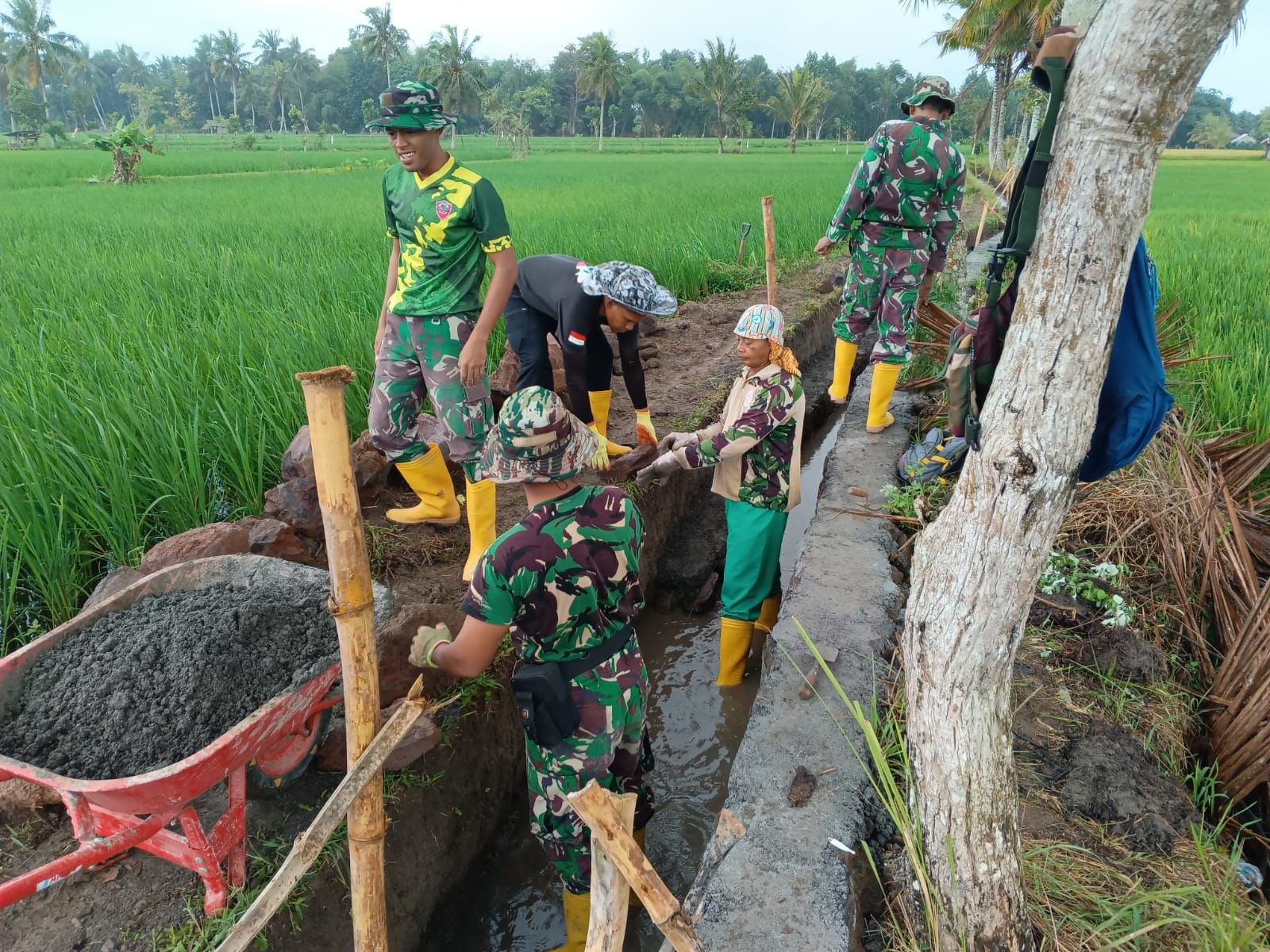 Keterbatasan Air Untuk Lahan Pertanian, Kades Kesik Berharap Bisa Dapat Bantuan TMMD Lagi Tahun Depan