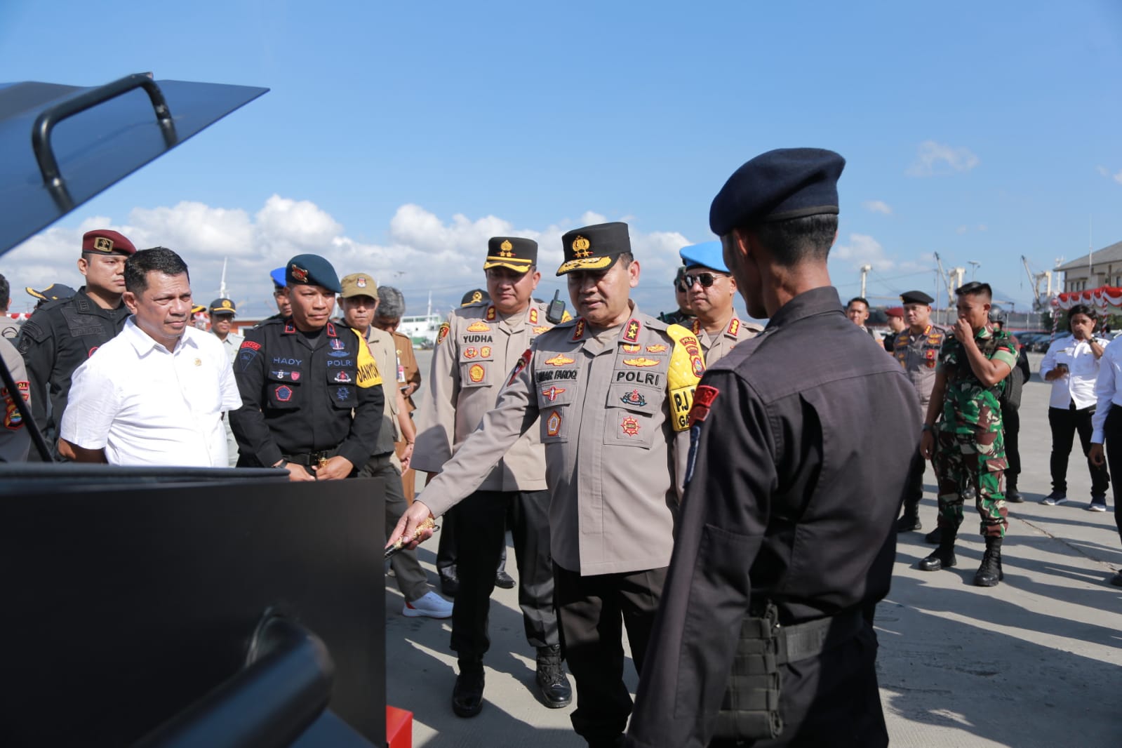 Kesiapan Pilkada Serentak 2024 di Bima, Kapolda NTB Pimpin Apel Gelar Pasukan dan Cek Sarpras