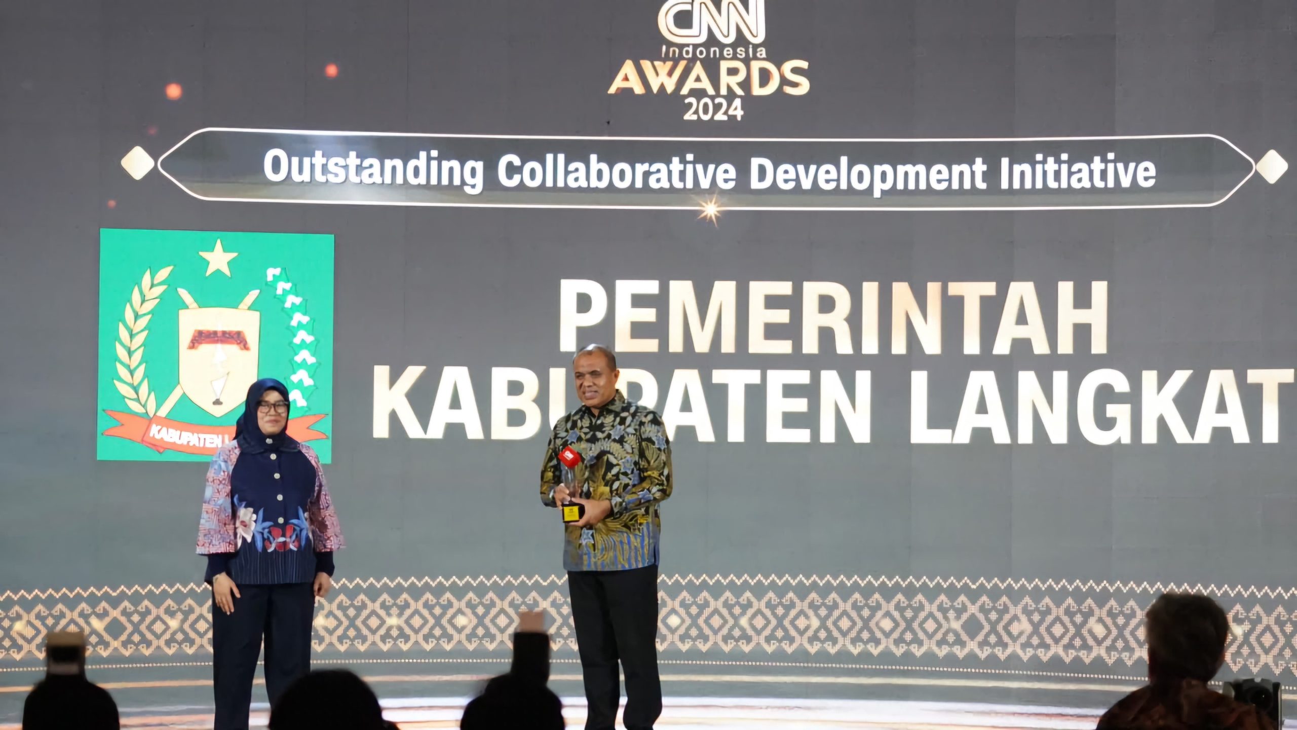 Pj. Bupati Langkat Faisal Hasrimy Terima Penghargaan Nasional: Bukti Kolaborasi “Bubur Pedas” Sukses Bangun Langkat