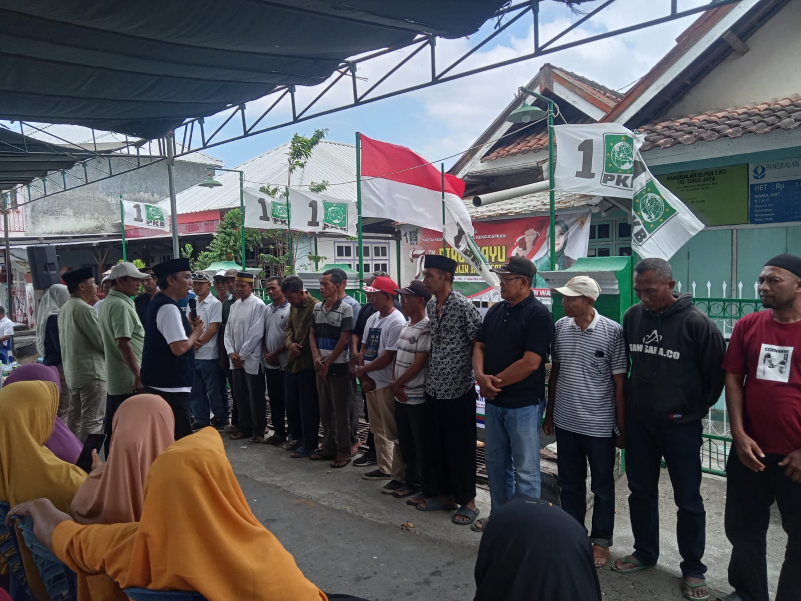 Dikukuhkan, Tim Pemenangan Kecamatan Alas Menangkan Jarot Ansori Jadi Bupati & Wakil Bupati Sumbawa 2024-2029