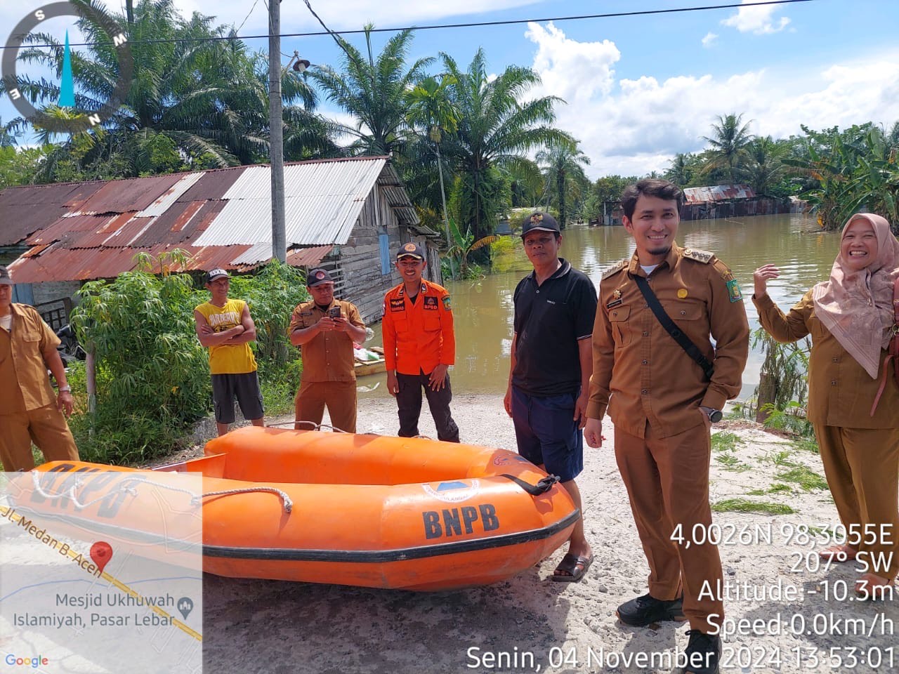 Pj Bupati Langkat Salurkan Bantuan untuk Warga Terdampak Banjir di Kecamatan Babalan dan Sei Lepan