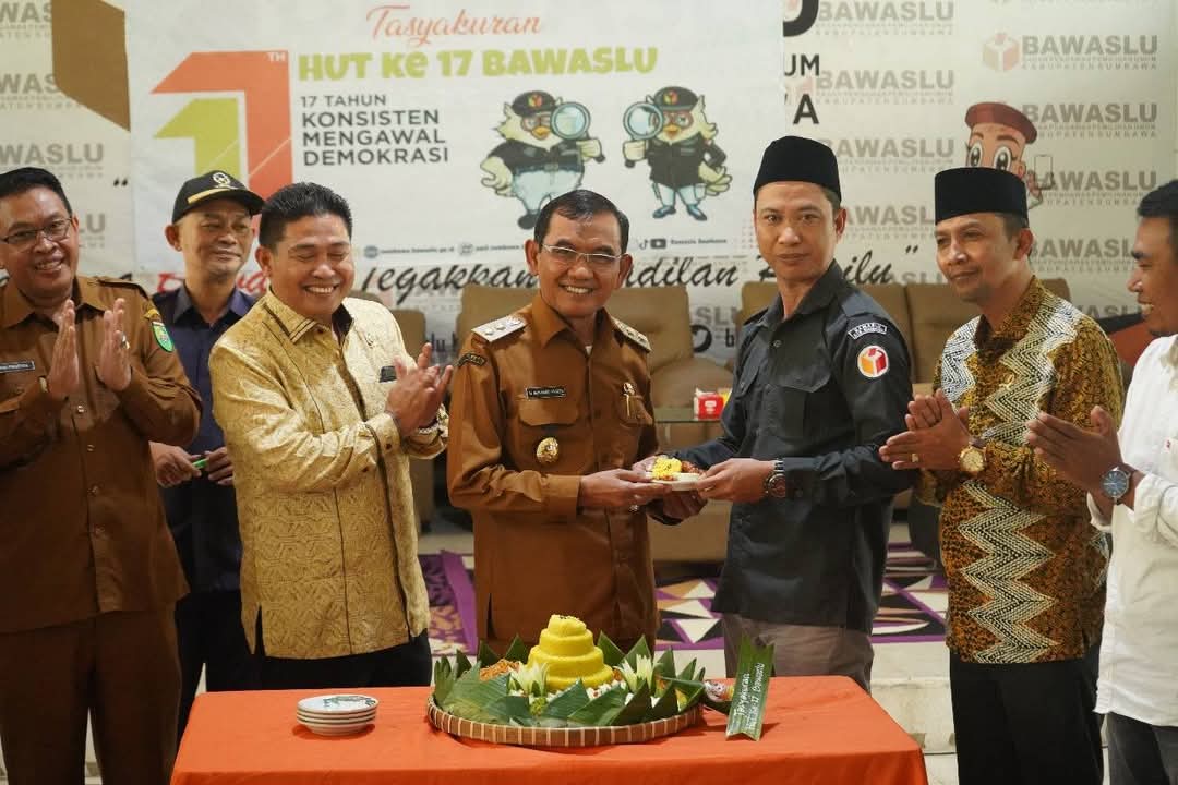 Wabup Sumbawa; Bawaslu Berperan Penting Jaga Marwah Demokrasi Indonesia