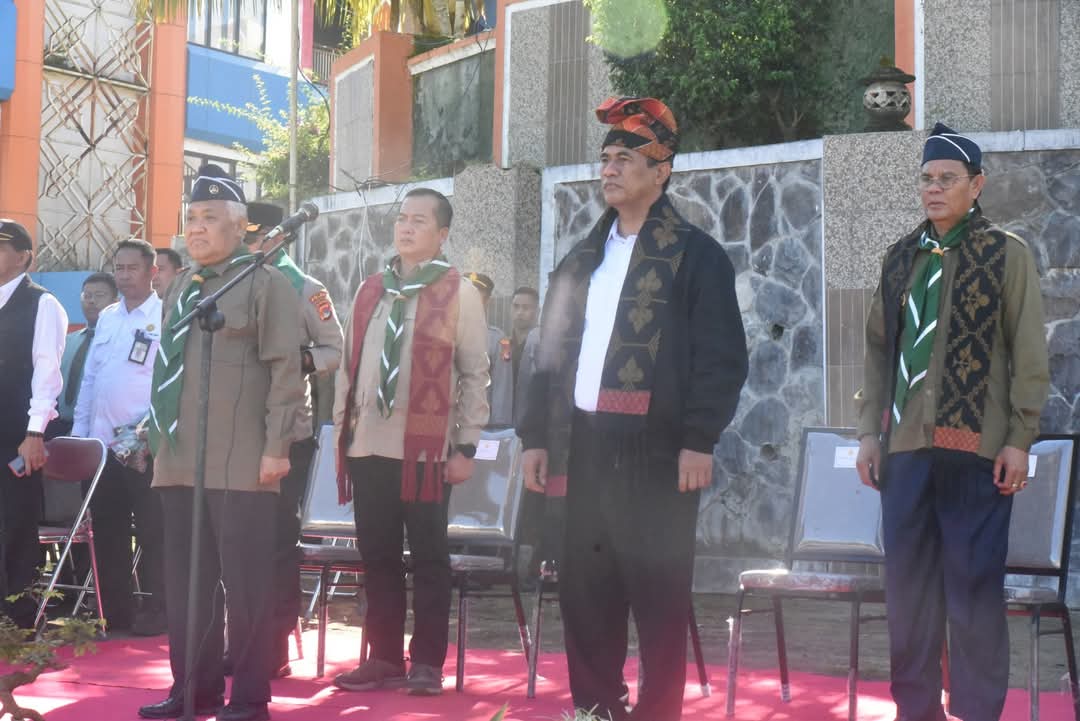 Kunjungi Dea Malela, Mentan Amran Berpesan Kerja Keras dan Tekun Capai Kesusksesan 