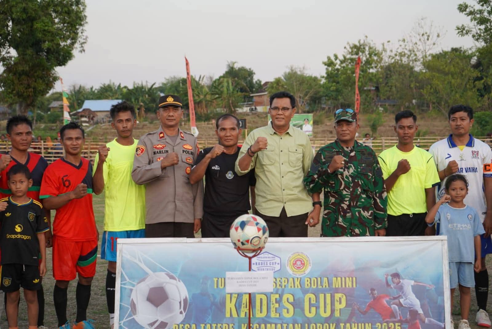 Bupati Jarot Buka Turnamen Sepakbola Mini Kades Cup Tatede