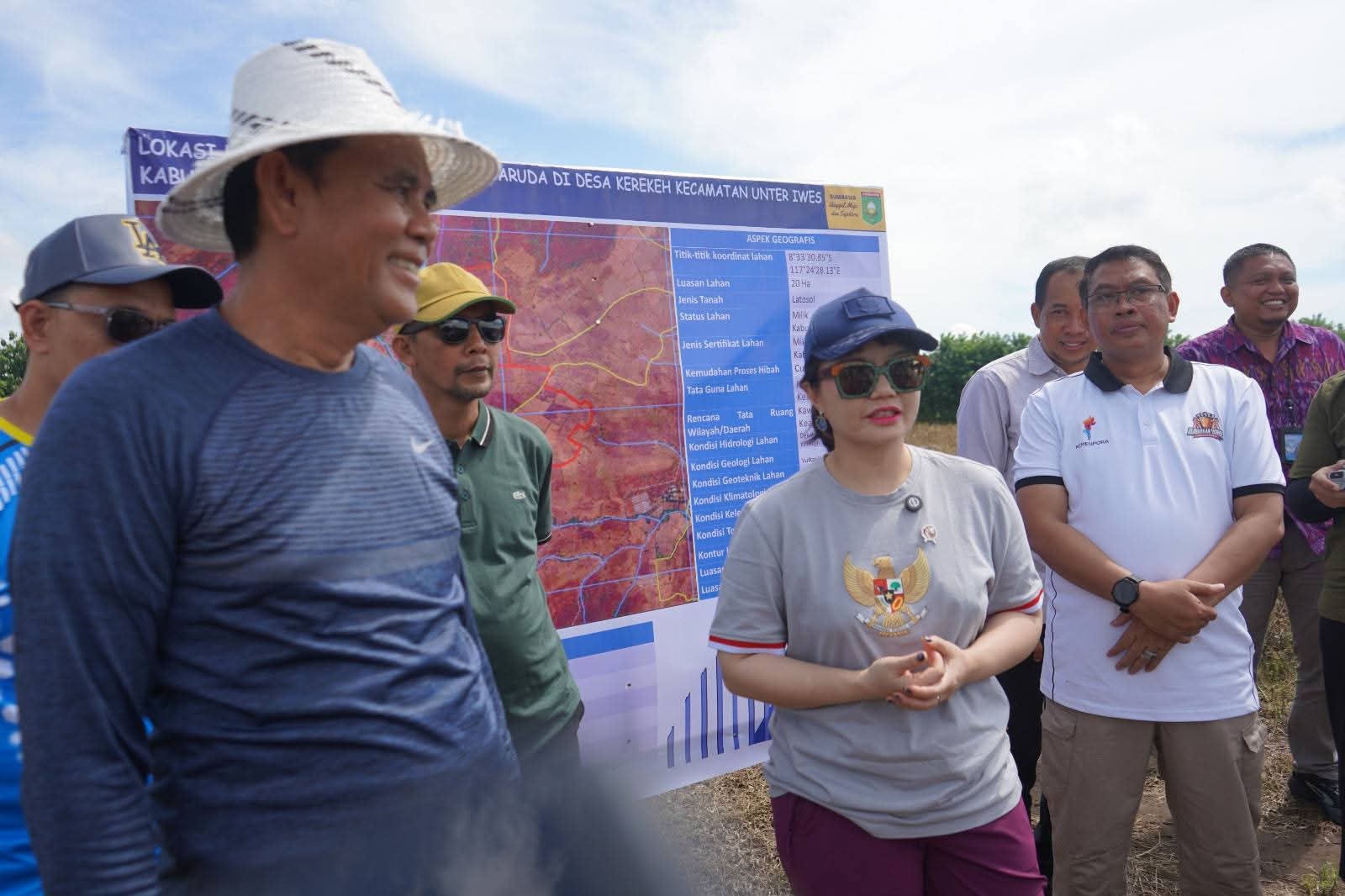 Bupati Jarot Dampingi Wamendiktisaintek Tinjau Lokasi Sekolah Garuda dan SR di Sumbawa 