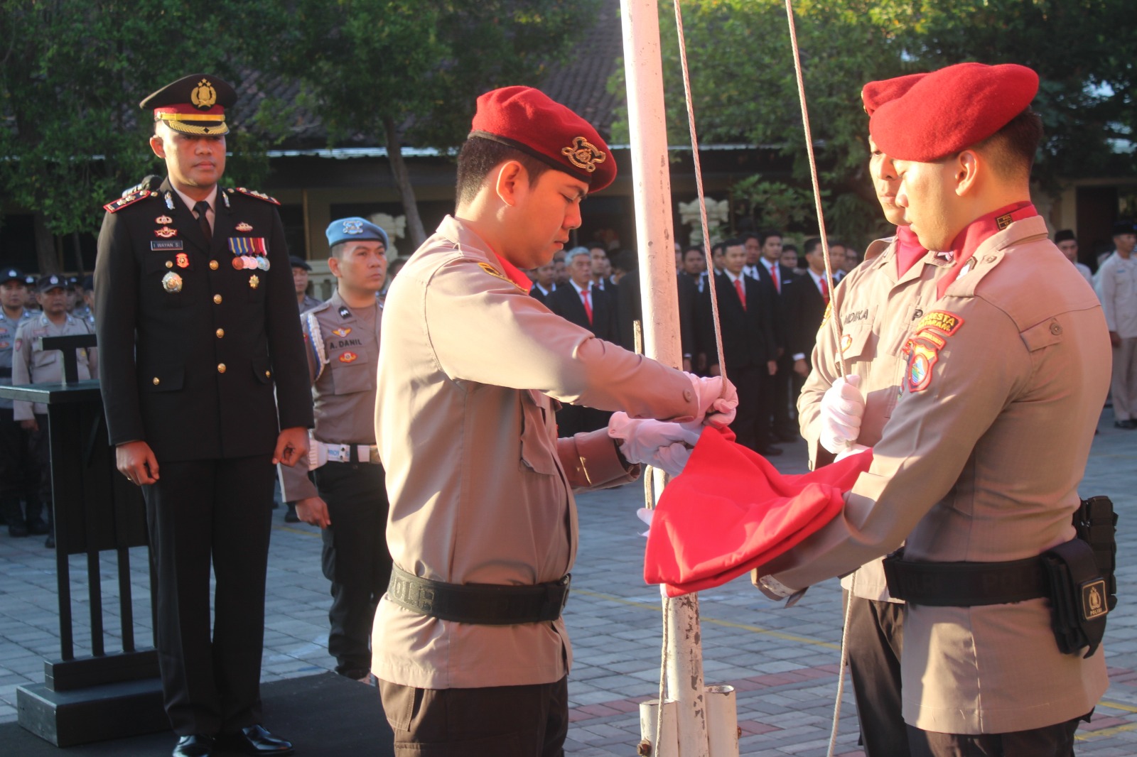 Wakapolresta Mataram Pimpin Upacara Peringatan HUT Kemerdekaan RI Ke-79