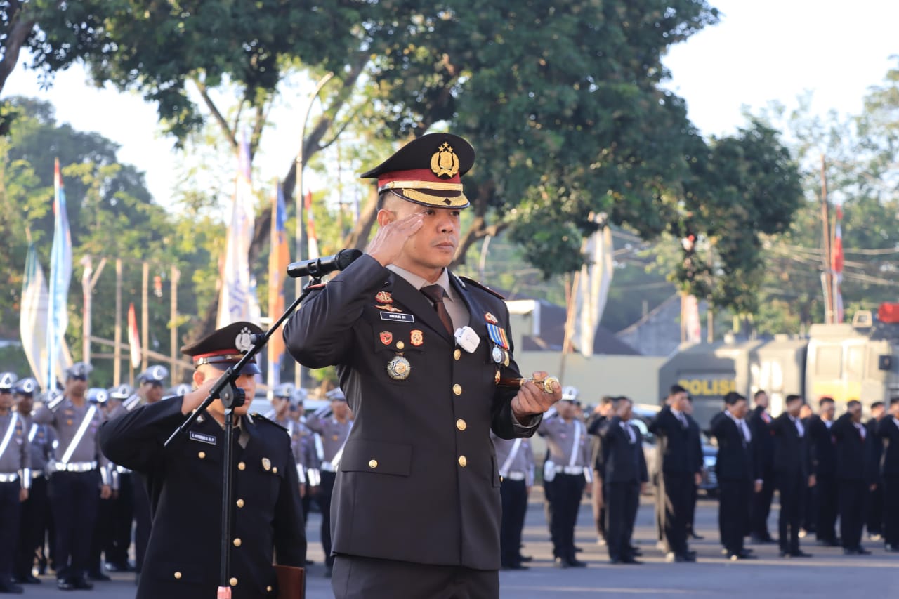 Polres Loteng Laksanakan Upacara HUT Ke-79 Proklamasi Kemerdekaan Indonesia