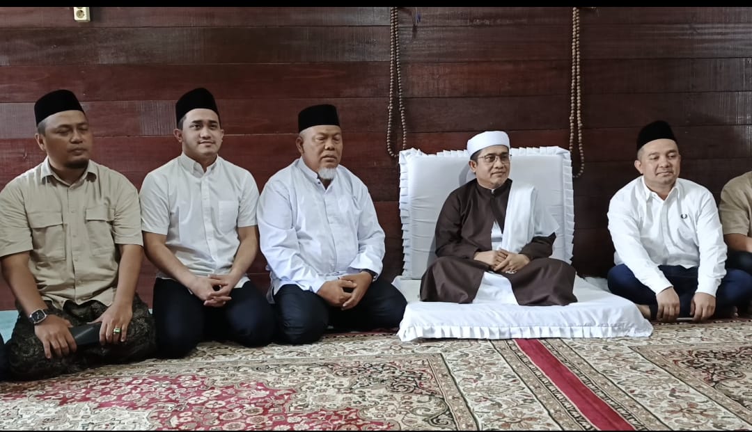 Berharap Pilkada Langkat Penuh Kebahagiaan, Iskandar Sugito dan Adli Sembiring Temui Tuan Guru Babussalam