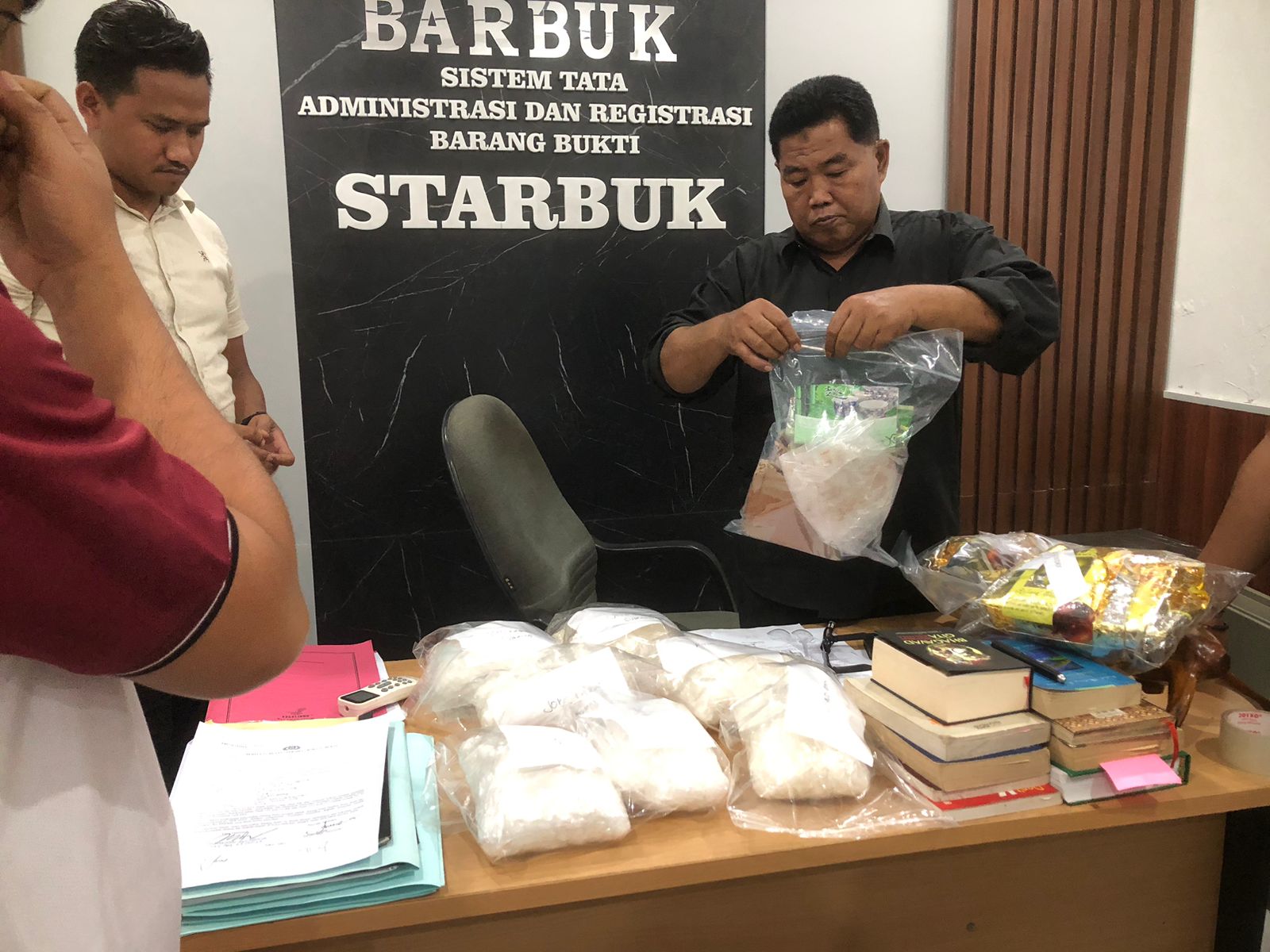 Polres Loteng Titip Barang Bukti Sabu 7,34 Kg Hasil Pengungkapan di Polda NTB