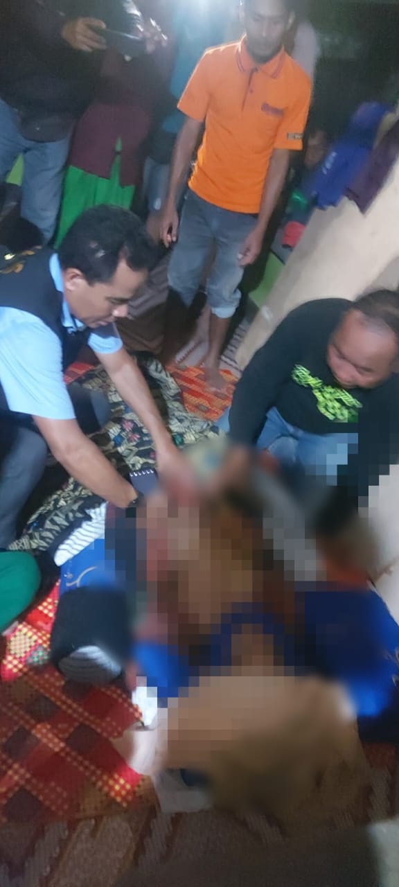 Warga Temukan Mayat di Kebun, Korban Diduga Gantung Diri