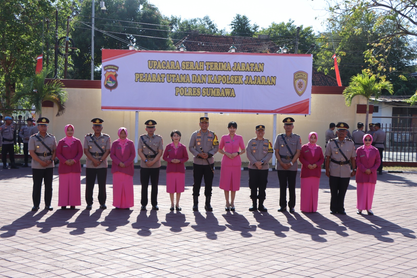 Kapolres Sumbawa Pimpin Upacara Sertijab PJU Dan Kapolsek 