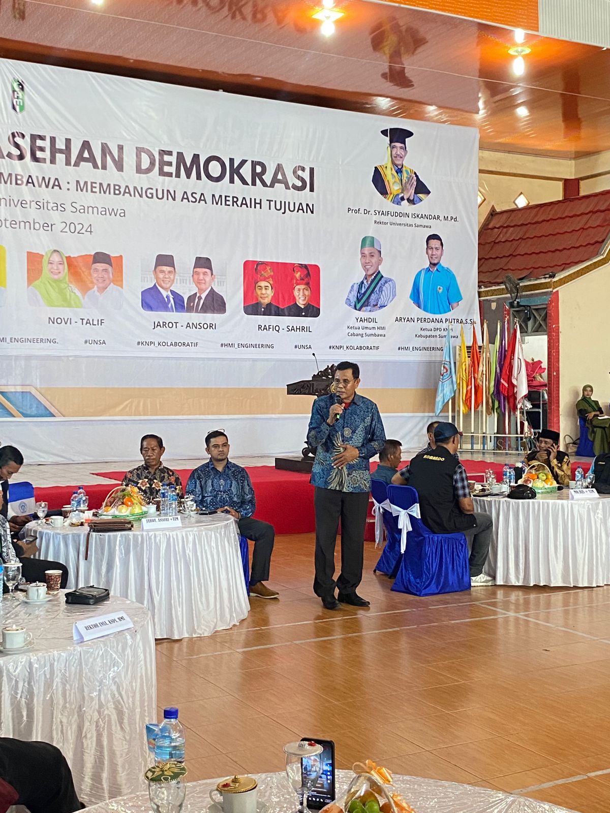 Saresehan Demokrasi, Cabup Jarot Paparkan 12 Program Majukan Sumbawa