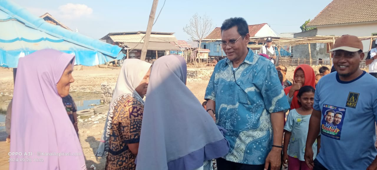 Cabup H Jarot Blusukan di Labu Ijuk, Warga Sepakat Menangkan Paslon Jarot-Ansori