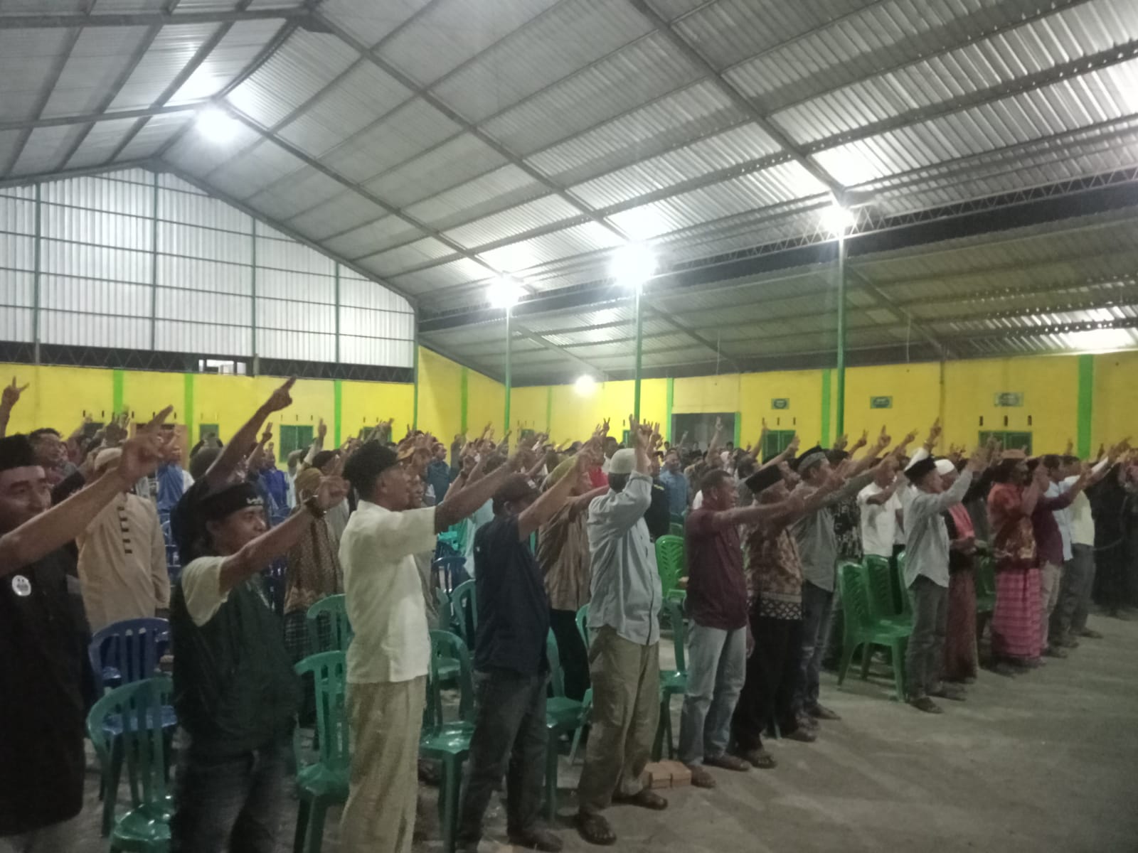 Disambut Meriah, Warga Brang Kolong Bersatu Menangkan Jarot-Ansori