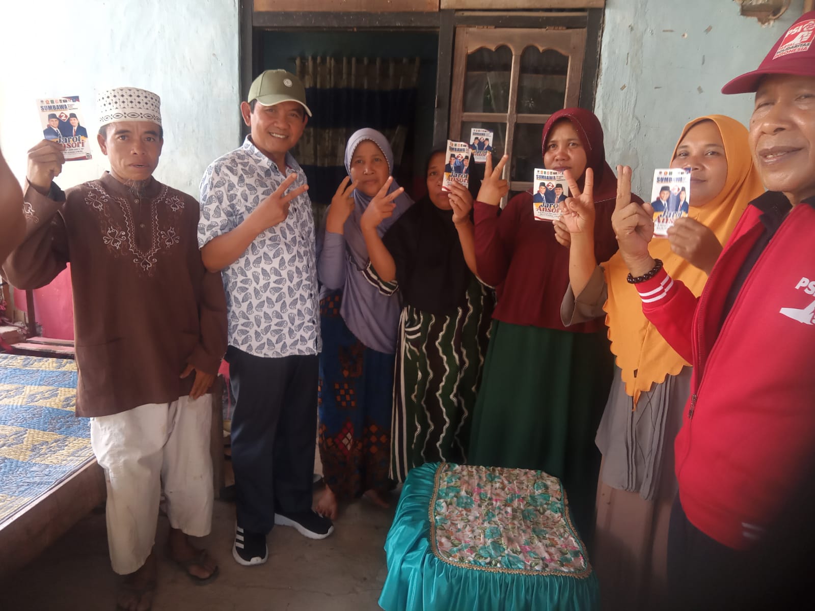 Blusukan di Lape, Jarot-Ansori Dirindukan Masyarakat Jadi Pemimpin Sumbawa 