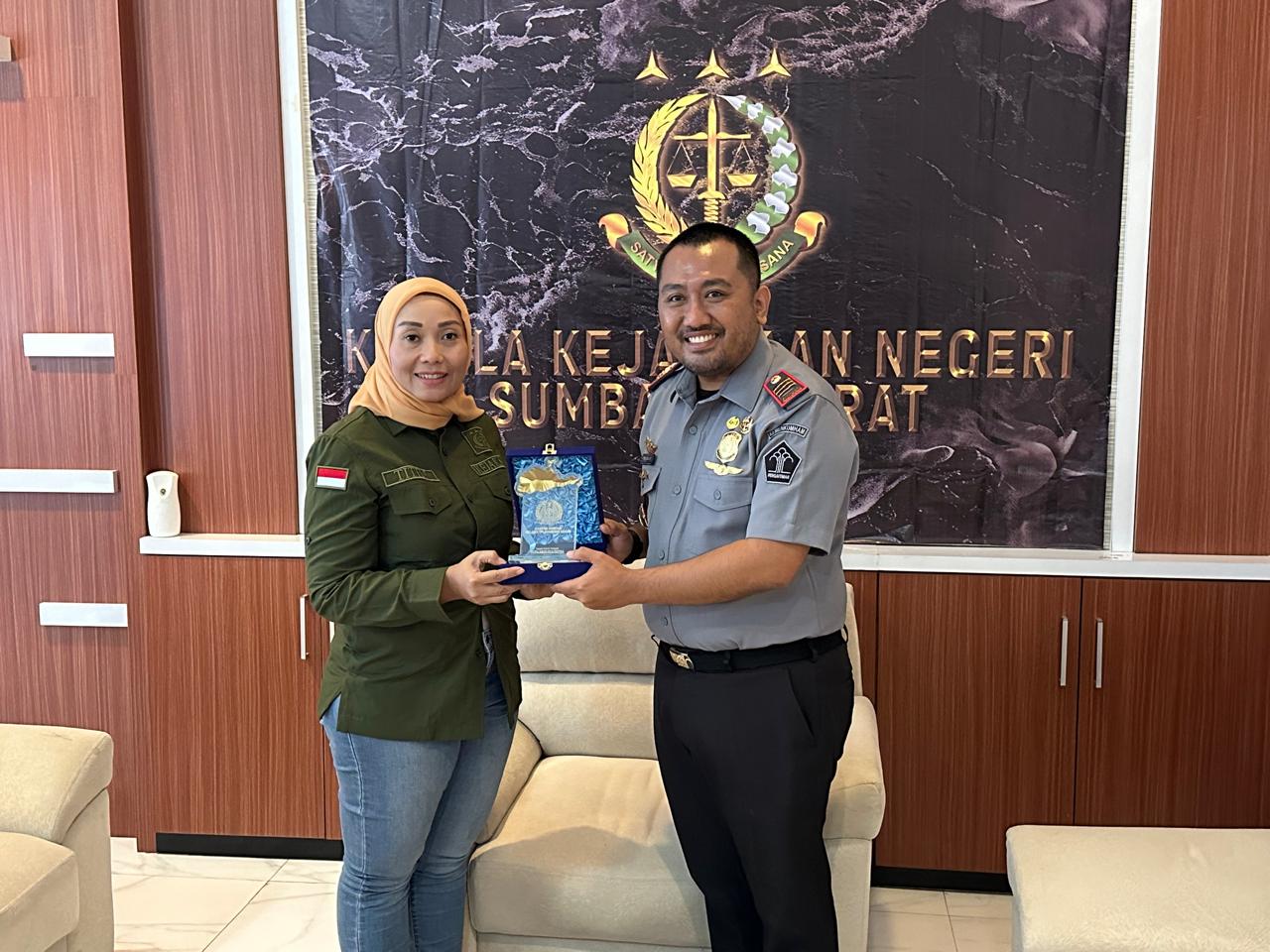 Sinergitas, Imigrasi bersama Kejari KSB Tingkat Penegakan Hukum Keimigrasian