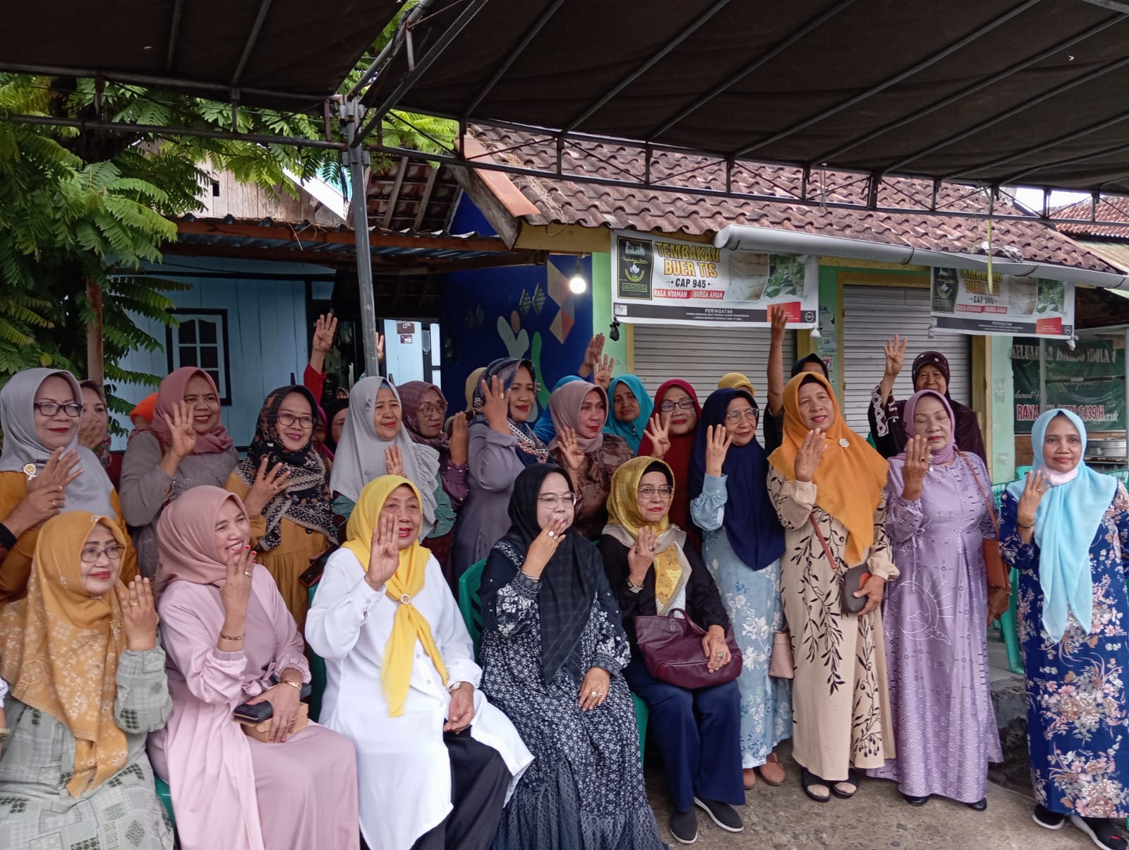 Sovia Noviantry Rayes Bersama Tim Perempuan MO-BJS Silaturrahim di Brang Bara