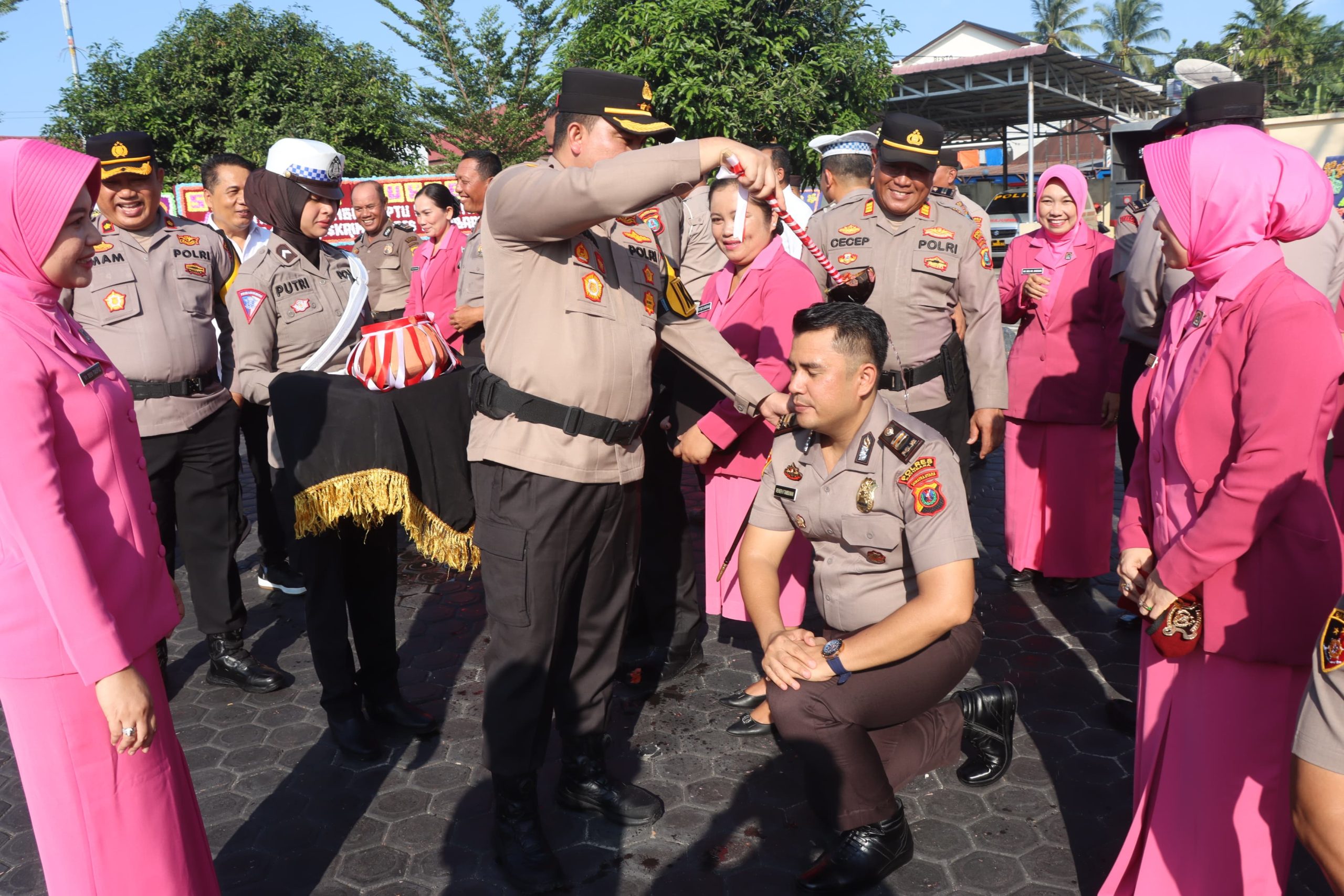 26 Personel Polres Batubara Naik Pangkat Ipda Rener R Tambunan Naik Setingkat