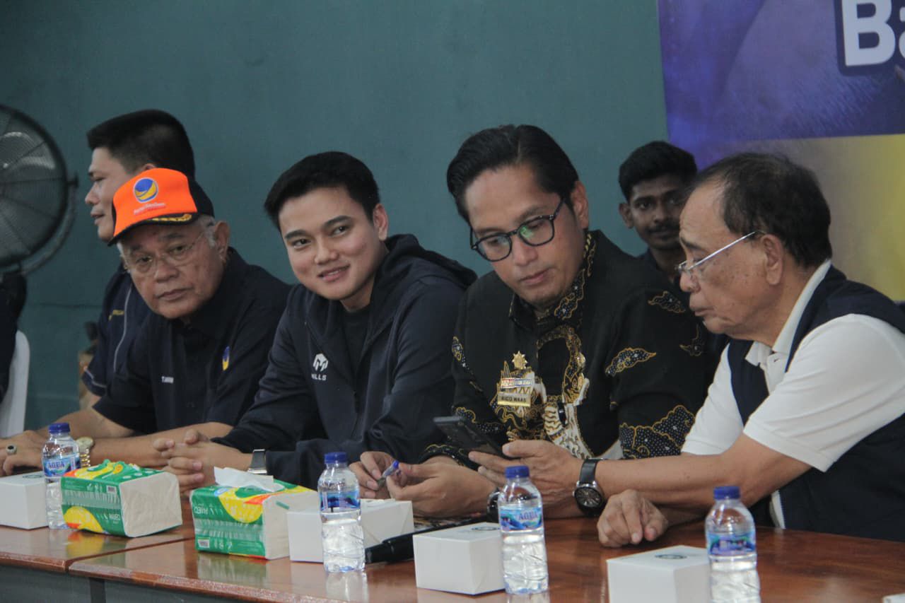 Perayaan HUT Ke-14 NasDem: Bung RA dan Rico Waas semarakkan Turnamen Bulutangkis Piala Iskandar ST