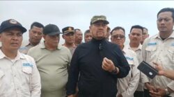 Pemkab Batubara Bersama MAPEL Tanam Pohon Dan Bersihkan Pantai Datuk