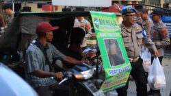 Hari Ketiga Ramadhan, Polres Langkat Kembali Berbagi Takjil kepada Masyarakat