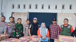 Gercep, Johan Rosihan Berikan Bantuan ke Korban Terdampak Banjir di Desa Labuhan Bontong