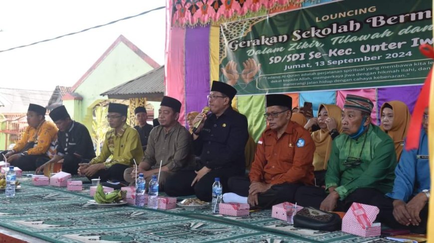 Pendidikan Karakter Jadi Fokus, Sekda Sumbawa Resmi Luncurkan Gerakan Sekolah Bermunajah